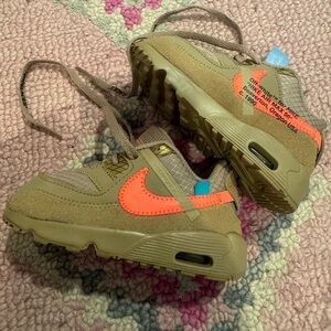 Nike Tan and Orange Sneakers with Air Cushioning